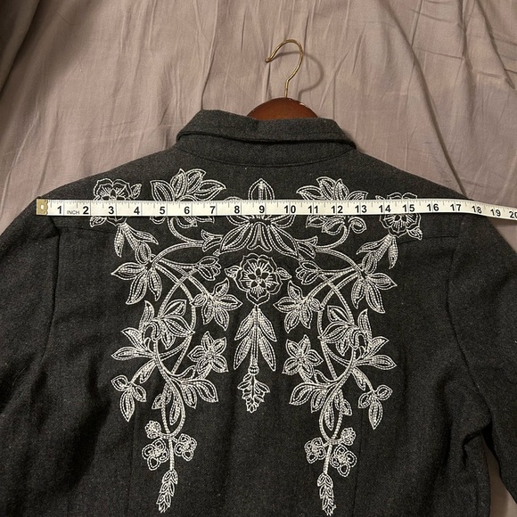 Stetson Wool Women’s Embroidered Top - Picture 11 of 13